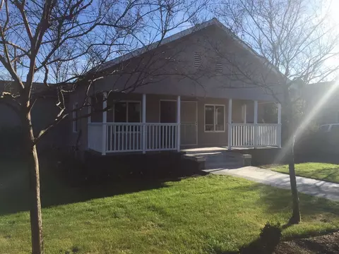 222 5th St, Clovis, CA 93612 photo 1