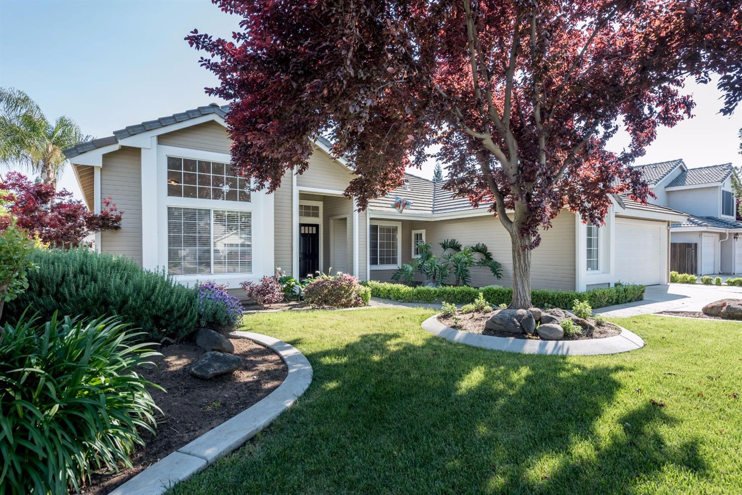 2142 Decatur Ave, Clovis, CA 93611 photo 1