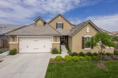 1809 N Notting Hill Ln, Clovis, CA 93619 photo 1
