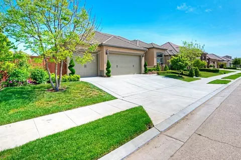 1821 N Langley Ave, Clovis, CA 93619 photo 1