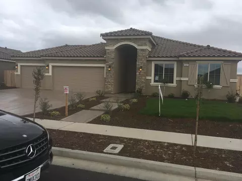 15671 W El Mar, Kerman, CA 93630 photo 1
