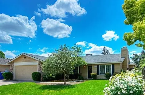 2385 Vine St, Sanger, CA 93657 photo 1