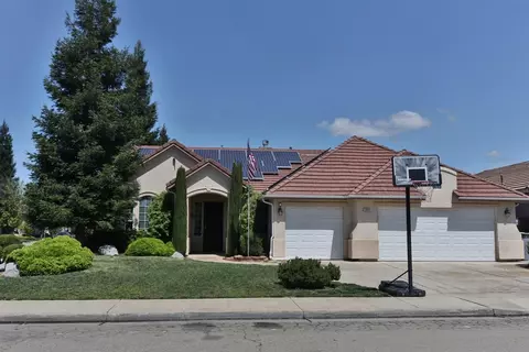 2803 Antonio Ave, Clovis, CA 93611 photo 1