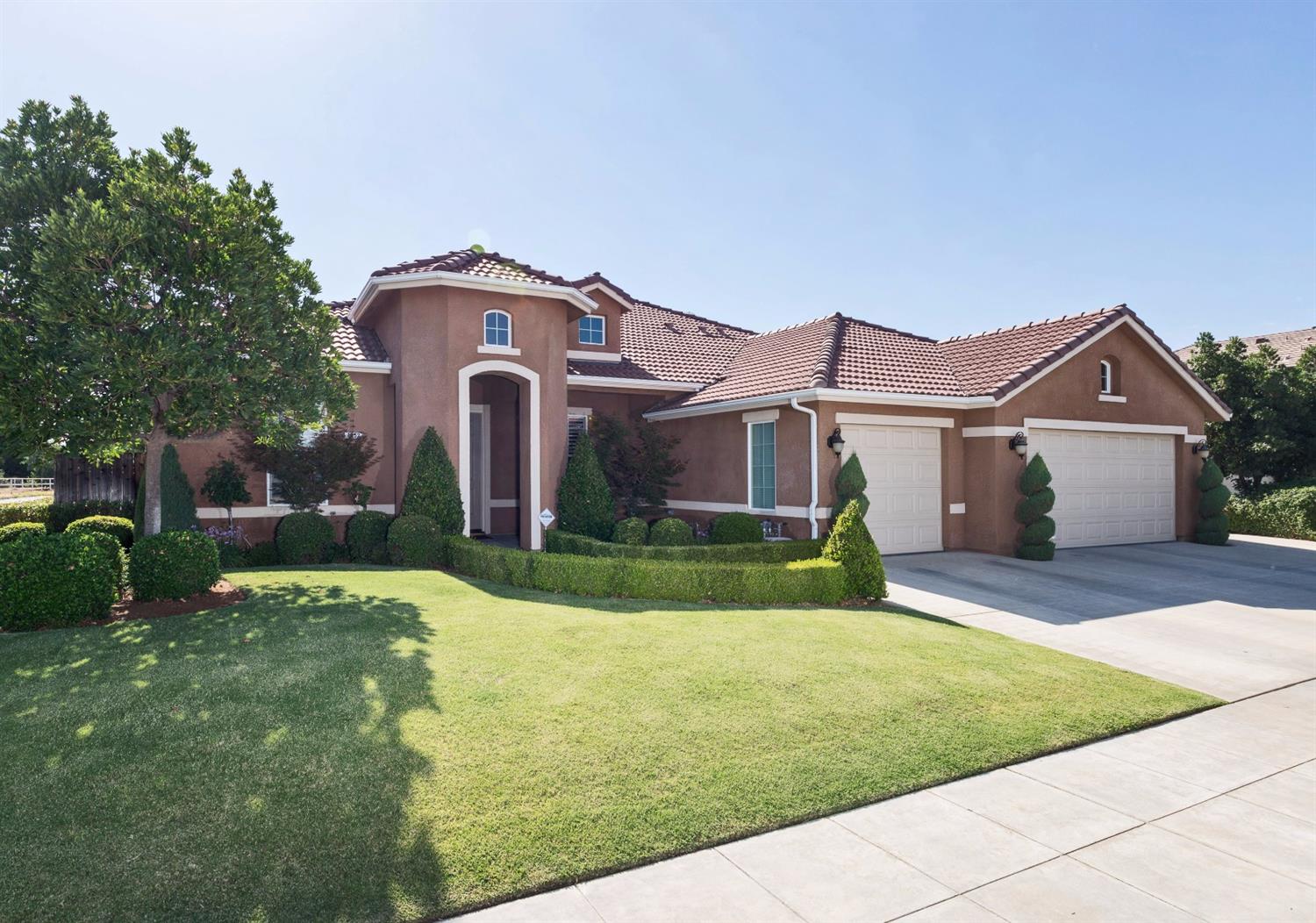 1852 N Kaweah Ave, Clovis, CA 93619 photo 1