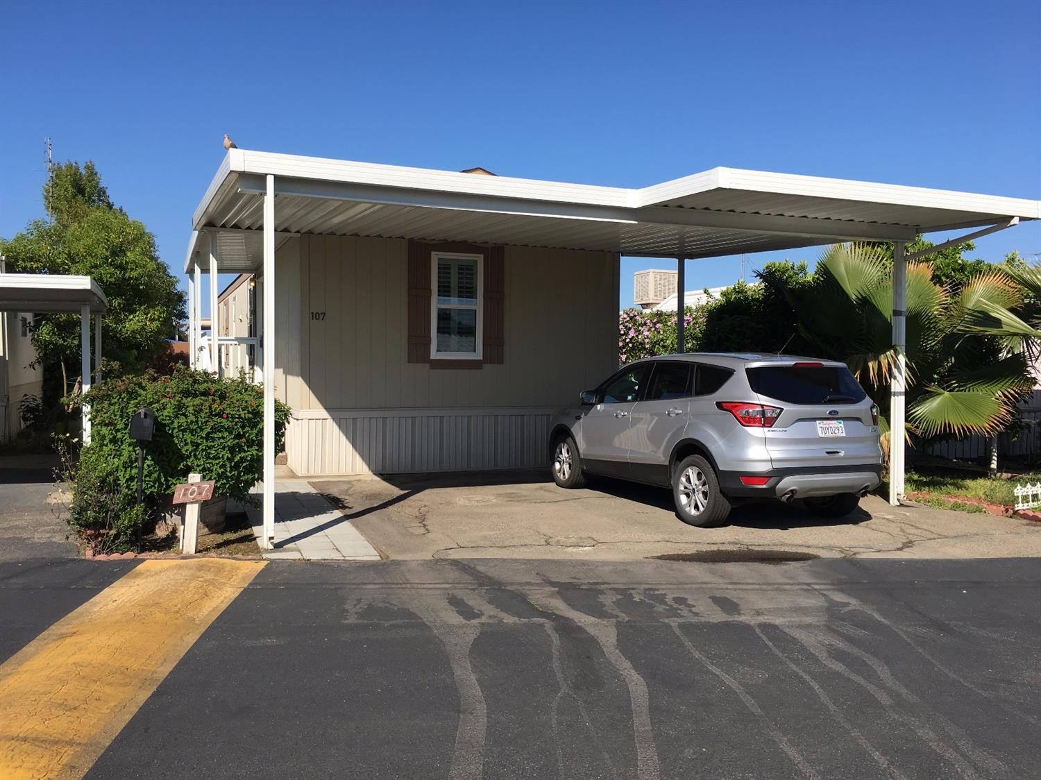 1724 Minnewawa Ave #107, Clovis, CA 93611 photo 1