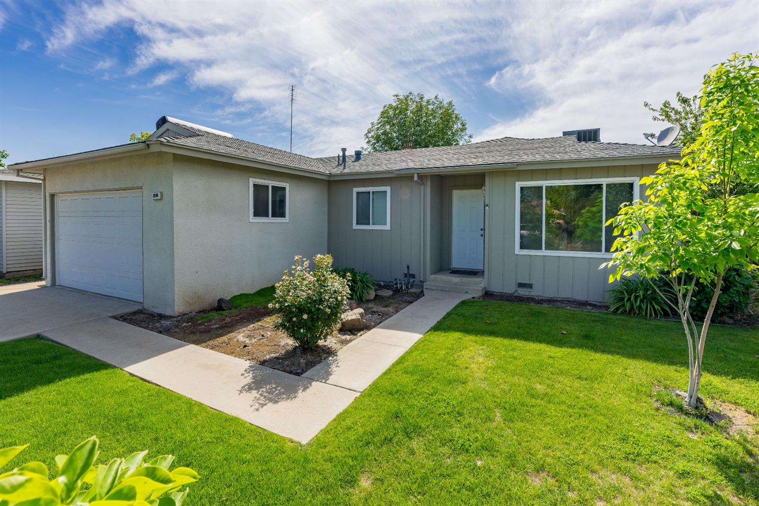 2896 Caesar Ave, Clovis, CA 93612 photo 1