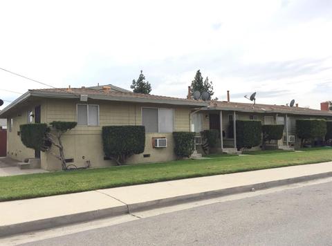 702 S 6th St, Kerman, CA 93630 photo 1