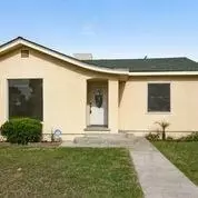 498 N Bates Ave, Dinuba, CA 93618 photo 1