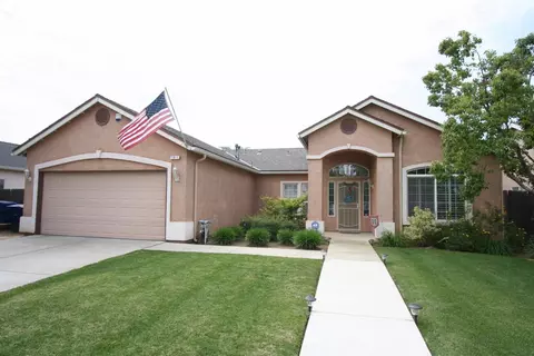 1911 Sequoia Ave, Sanger, CA 93657 photo 1