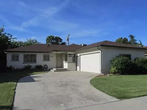 3226 E Swift Ave, Fresno, CA 93726 photo 1