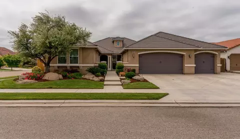 3855 Everglade Ave, Clovis, CA 93619 photo 1