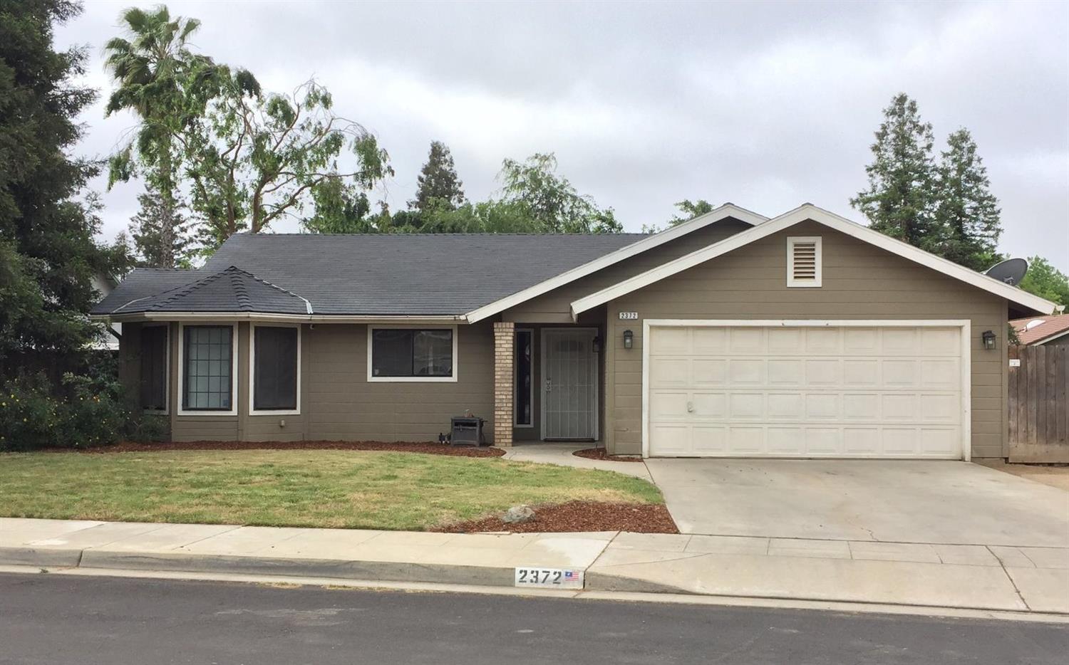 2372 Palo Alto Ave, Clovis, CA 93611 photo 1