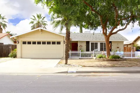 538 W Holland Ave, Clovis, CA 93612 photo 1