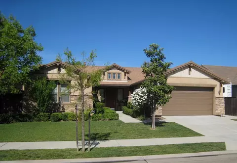 2128 Whiteash Ave, Clovis, CA 93619 photo 1