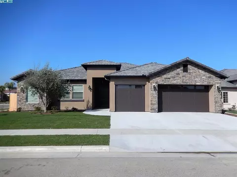 2596 Pinehurst Ave, Tulare, CA 93274 photo 1