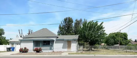 636 Fox St, Lemoore, CA 93245 photo 1