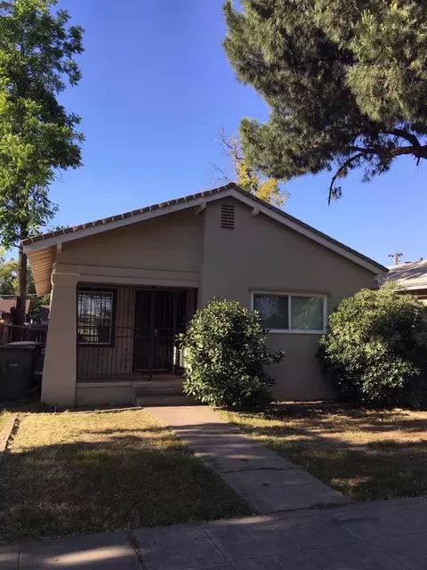 1623 E Webster Ave, Fresno, CA 93728 photo 1