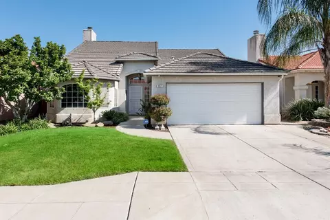 953 Garland Ave, Clovis, CA 93612 photo 1