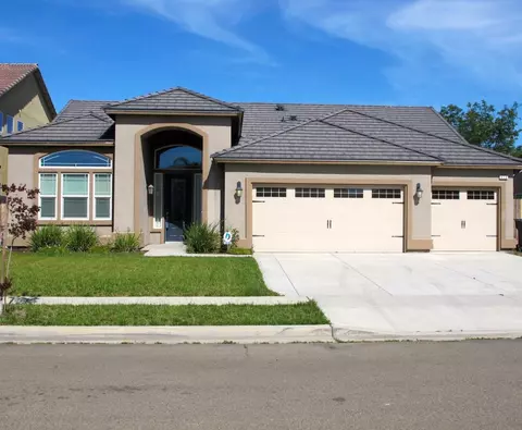 838 S Michelle Ave, Kerman, CA 93630 photo 1