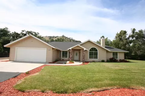 16169 Morgan Canyon Rd, Prather, CA 93651 photo 1