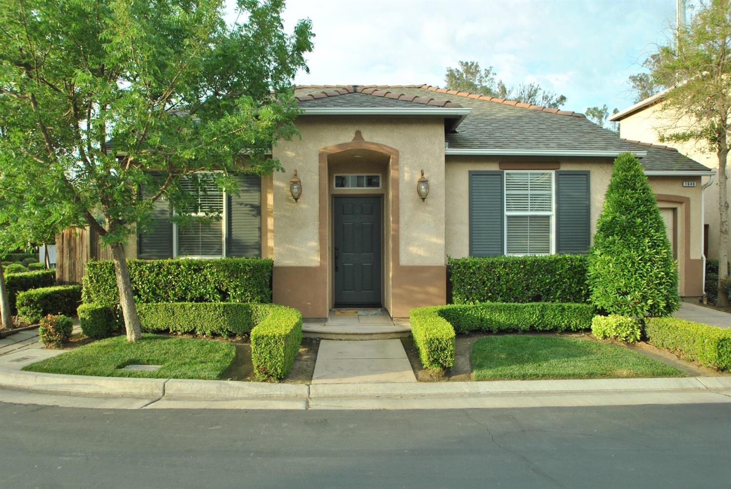 1646 Glen Kippen Ln, Clovis, CA 93619 photo 1