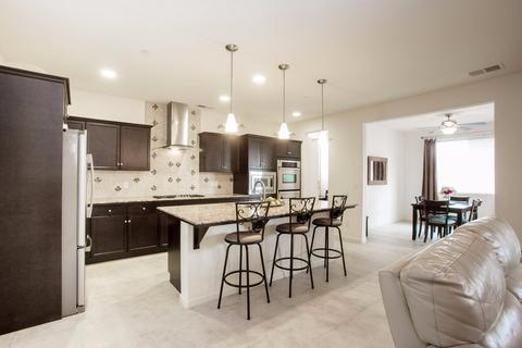 788 Whitmore Ave, Clovis, CA 93619 photo 1