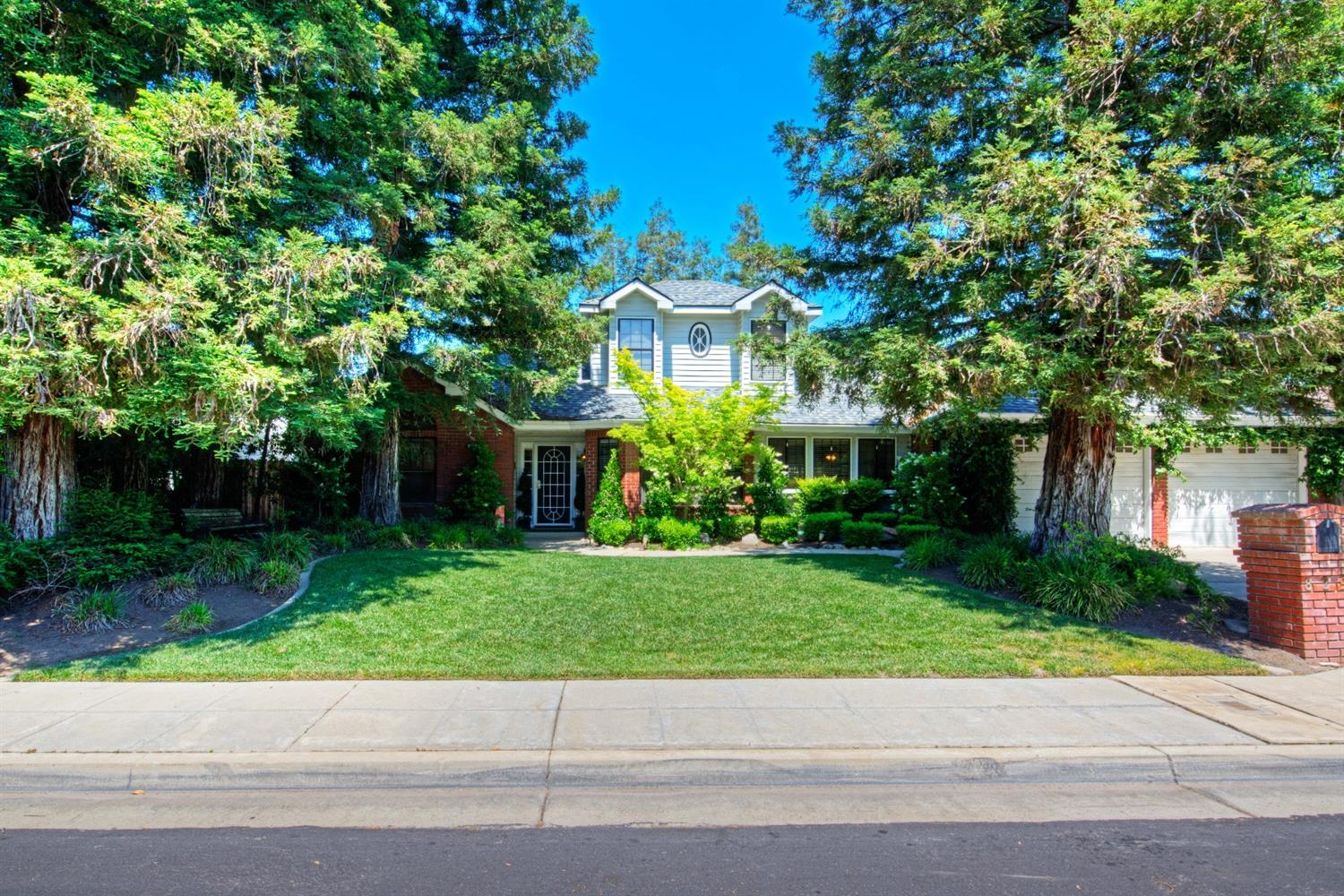 829 W Escalon Ave, Clovis, CA 93612 photo 1