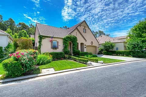 928 Moody Ave, Clovis, CA 93619 photo 1