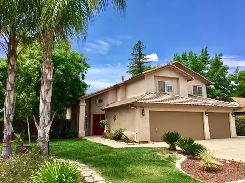 736 Holly Ave, Clovis, CA 93611 photo 1