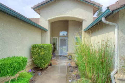 2145 Starfish Ct, Madera, CA 93637 photo 1