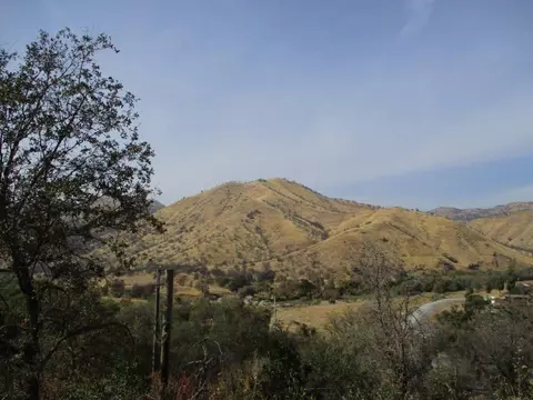 39900 Pierce Dr, Three Rivers, CA 93271 photo 1