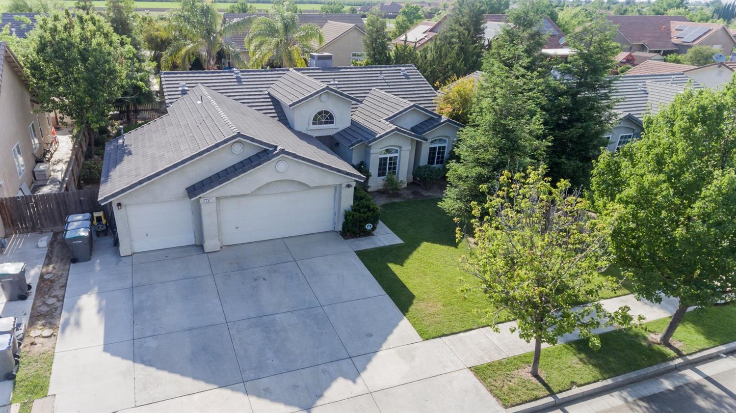 431 S Lum Ave, Kerman, CA 93630 photo 1