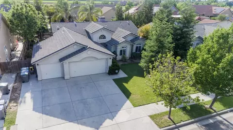 431 S Lum Ave, Kerman, CA 93630 photo 1