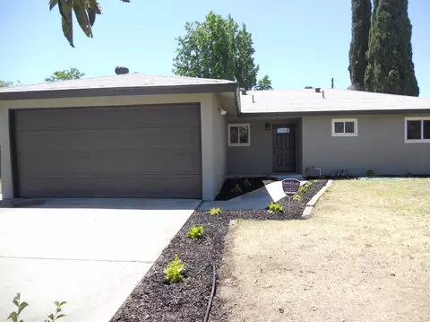 1226 Tulare St, Madera, CA 93638 photo 1