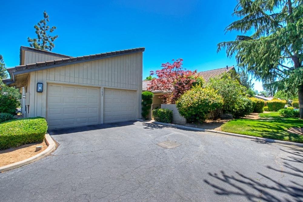 1627 Tollhouse Ln, Clovis, CA 93611 photo 1