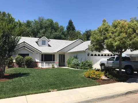 712 N Harvard Ave, Clovis, CA 93611 photo 1