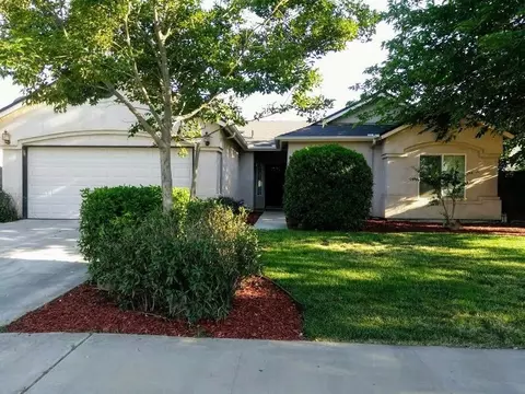 1627 Butternut St, Lemoore, CA 93245 photo 1