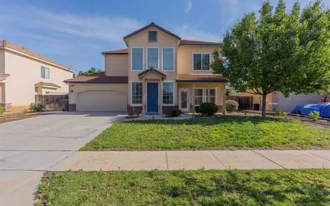 2990 Holt Ave, Sanger, CA 93657 photo 1