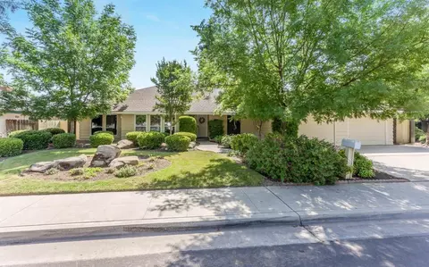487 Adler Ave, Clovis, CA 93612 photo 1