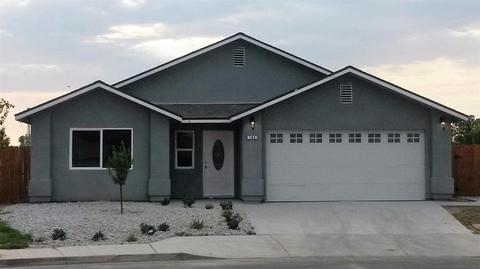 104 Los Cerritos Way, Madera, CA 93638 photo 1