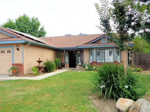 2514 Mitchell Ave, Clovis, CA 93611 photo 1