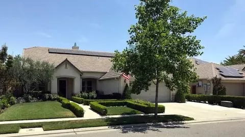 1943 N Douglas Ave, Clovis, CA 93619 photo 1