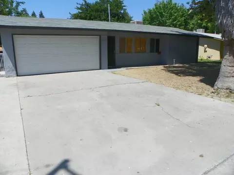 14578 W D St, Kerman, CA 93630 photo 1