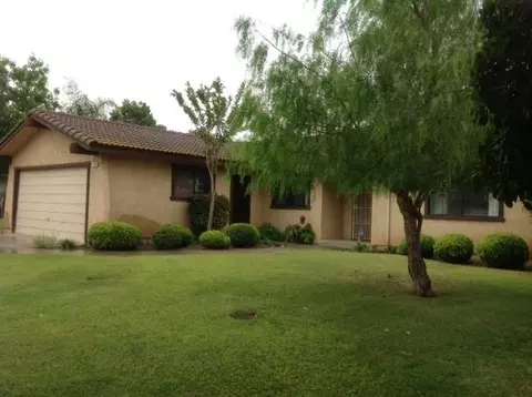 2708 Pinewood Dr, Madera, CA 93637 photo 1