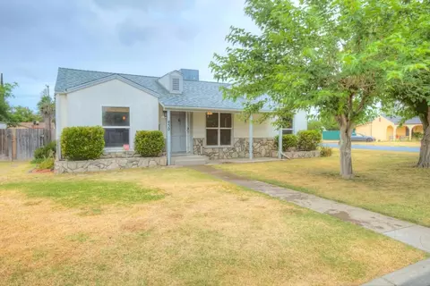430 N Pine St, Madera, CA 93637 photo 1