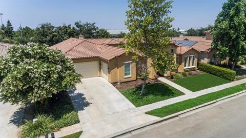 1464 N Cherry Ln, Clovis, CA 93619 photo 1