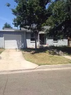929 E 6th St, Madera, CA 93638 photo 1