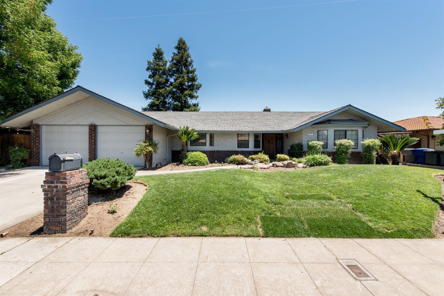 357 Adler Ave, Clovis, CA 93612 photo 1