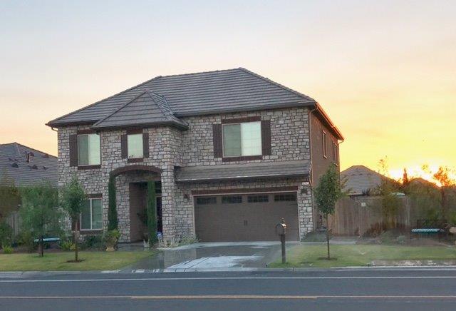 4297 N Waterside Dr, Clovis, CA 93619 photo 1
