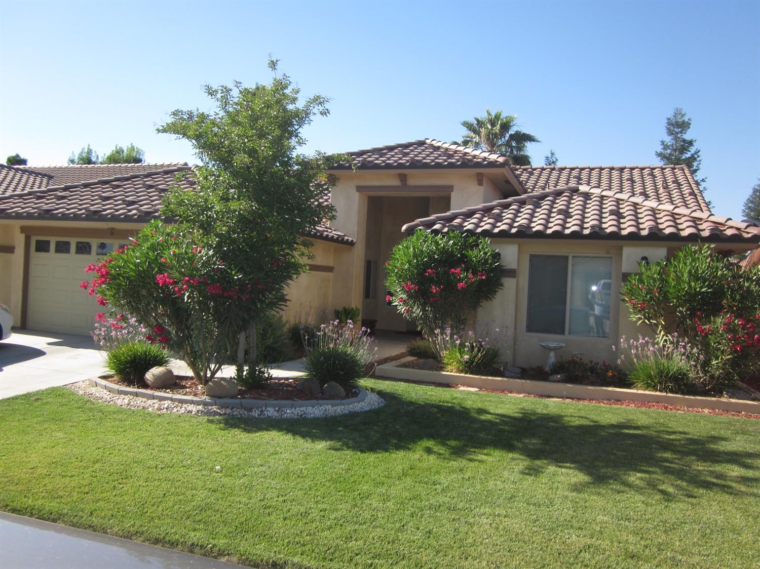 3353 Summer Ln, Madera, CA 93637 photo 1
